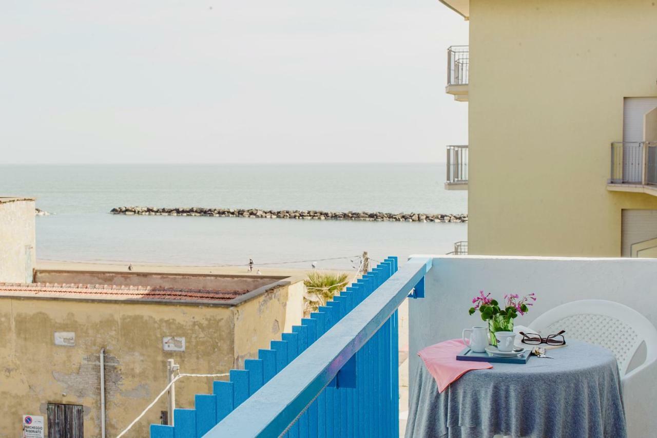 Hotel Lauretta Μπελάρια-Ιτζέα Μαρίνα Εξωτερικό φωτογραφία